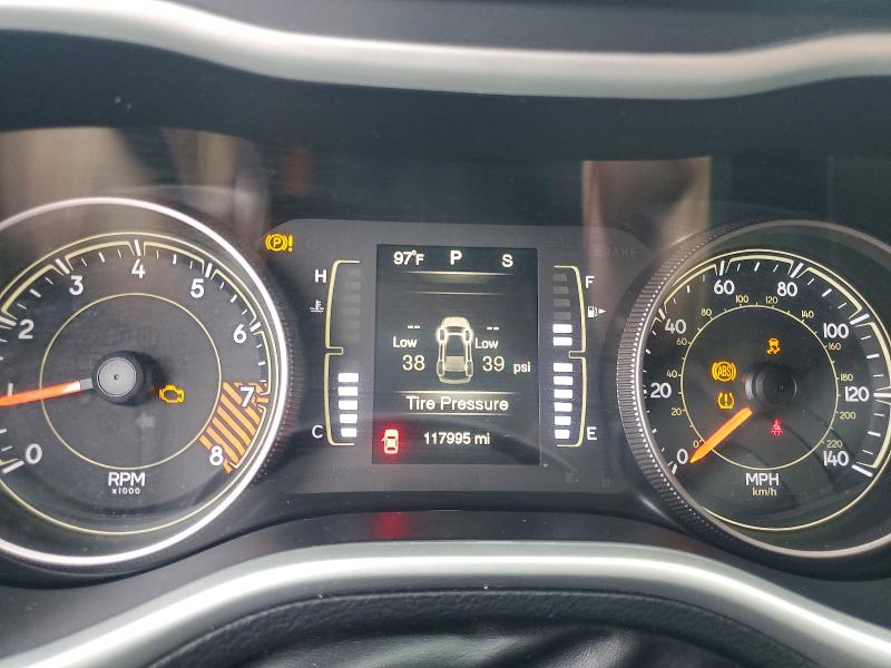 Photo 9 from auction – 2015 JEEP CHEROKEE with VIN 1C4PJMCS1FW757124