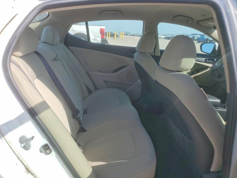 Photo 10 from auction – 2011 KIA OPTIMA with VIN KNAGM4A79B5103426