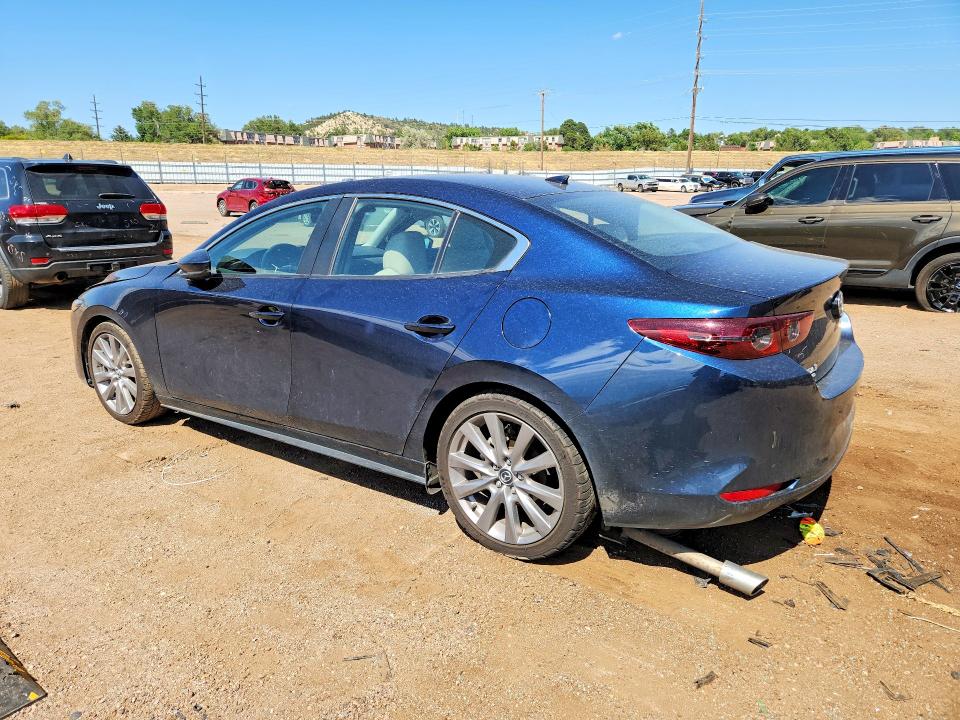 Photo 2 from auction – 2020 MAZDA 3 with VIN 3MZBPBDM4LM136935