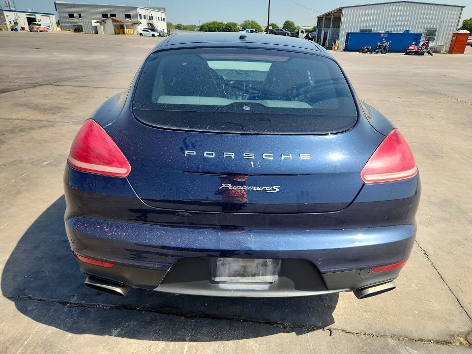 Photo 6 from auction – 2015 PORSCHE PANAMERA with VIN WP0AA2A72FL001411