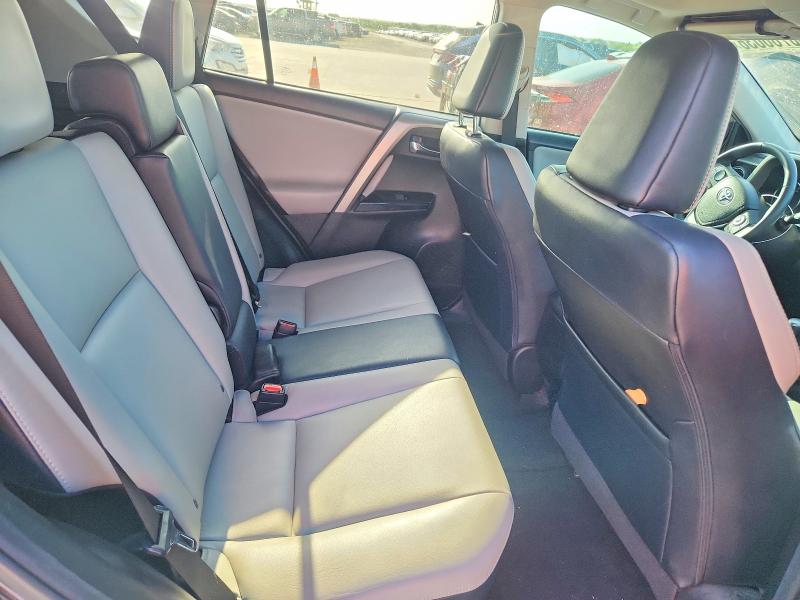 Photo 11 from auction – 2017 TOYOTA RAV4 with VIN 2T3DFREV9HW669030