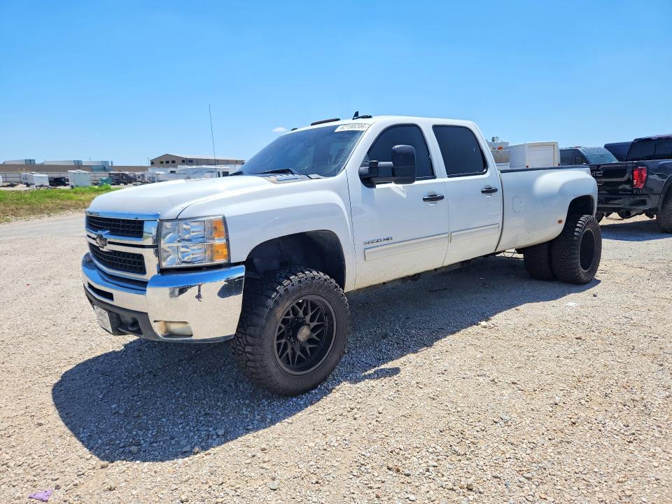 CHEVROLET SILVERADO 2013 with VIN 1GC4K0C85DF128671 - Photo from auction