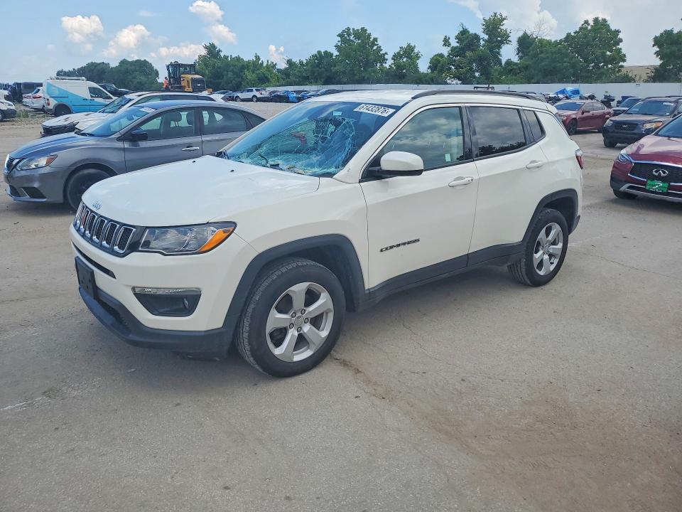 JEEP COMPASS 2020 with VIN 3C4NJDBB9LT161558 - Photo from auction