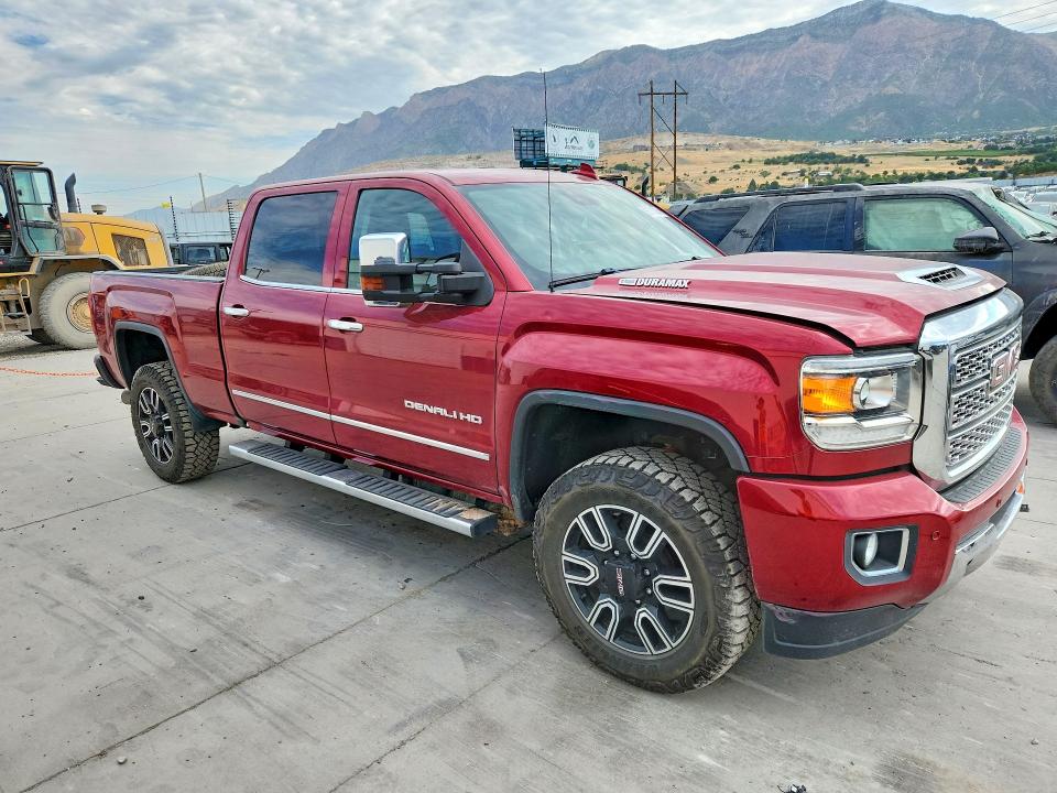Photo 4 from auction – 2019 GMC SIERRA with VIN 1GT42WEY0KF247645