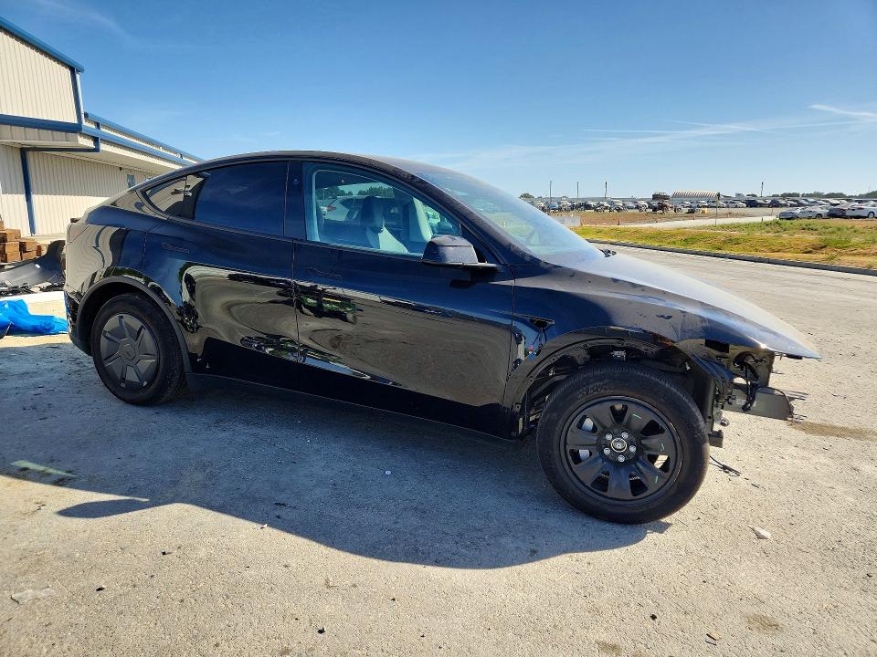 Photo 4 from auction – 2026 TESLA MODEL Y with VIN 7SAYGDEE1TA649046