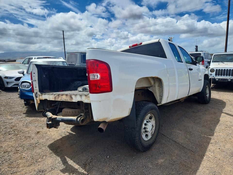 Photo 3 from auction – 2008 CHEVROLET SILVERADO 1500 with VIN 1GCHC29K88E169224