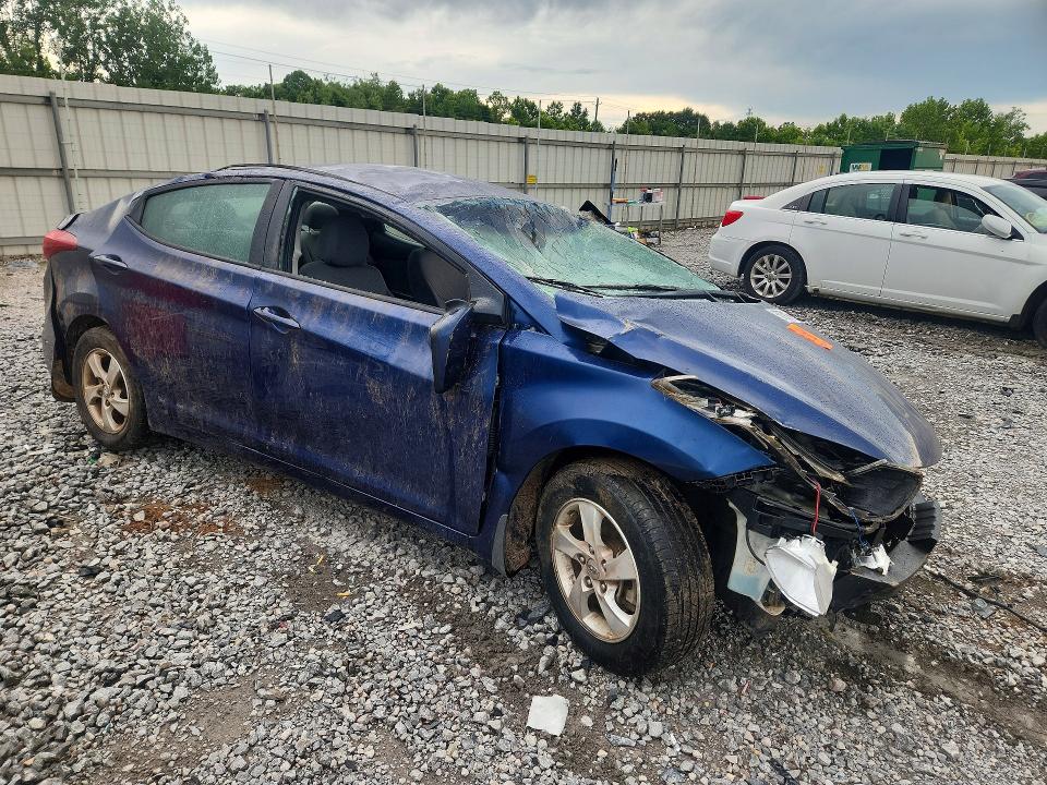 Photo 4 from auction – 2015 HYUNDAI ELANTRA with VIN 5NPDH4AE8FH604807