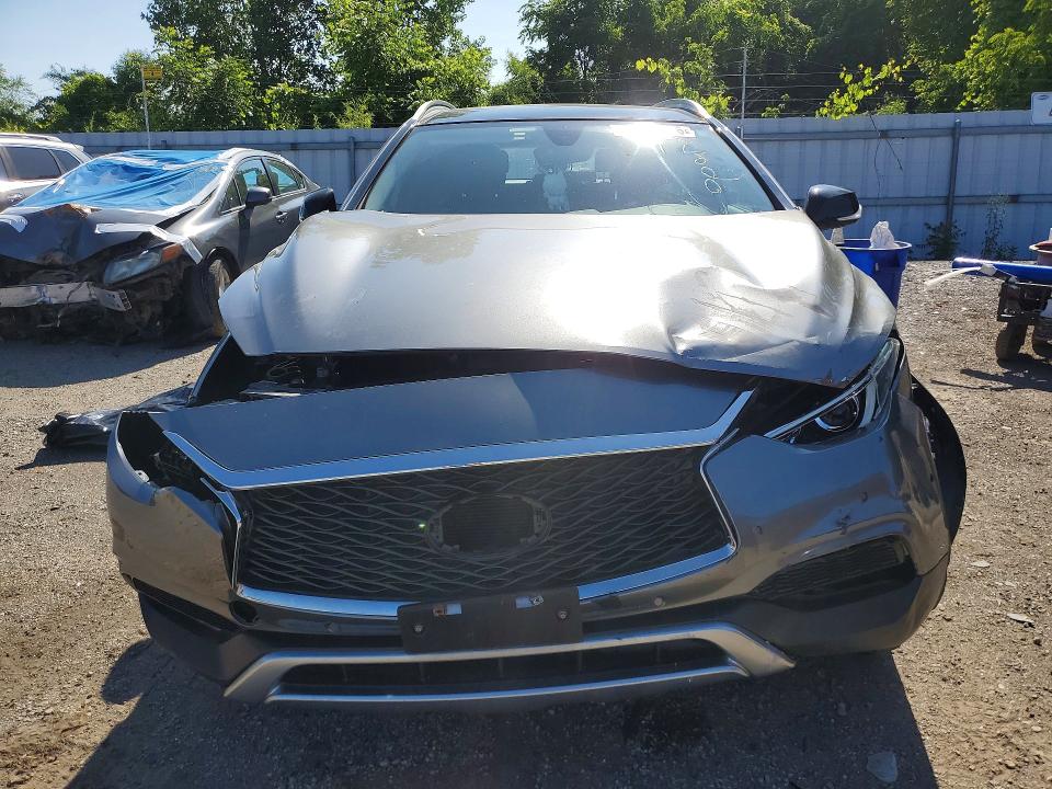 Photo 5 from auction – 2017 INFINITI QX30 with VIN SJKCH5CR3HA032506