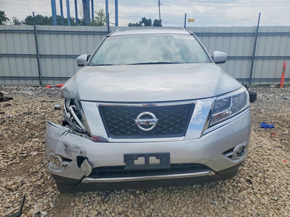 Photo 5 from auction – 2013 NISSAN PATHFINDER with VIN 5N1AR2MM7DC672642
