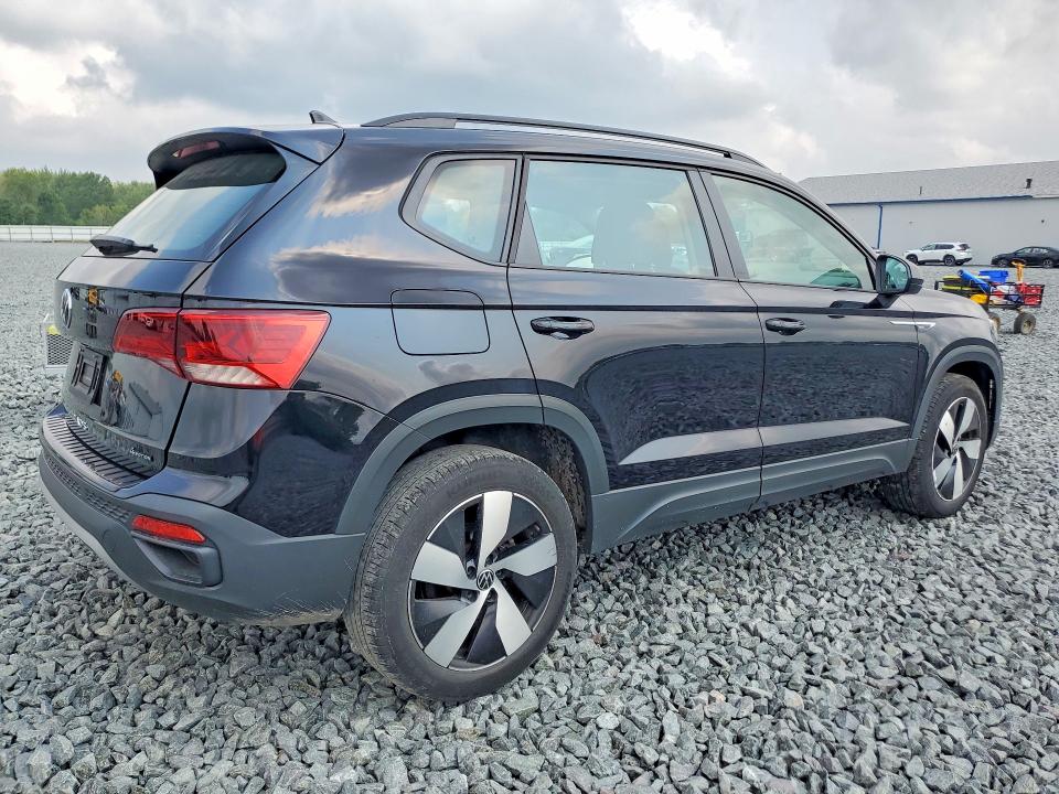 Photo 3 from auction – 2024 VOLKSWAGEN TAOS with VIN 3VV8X7B27RM034311