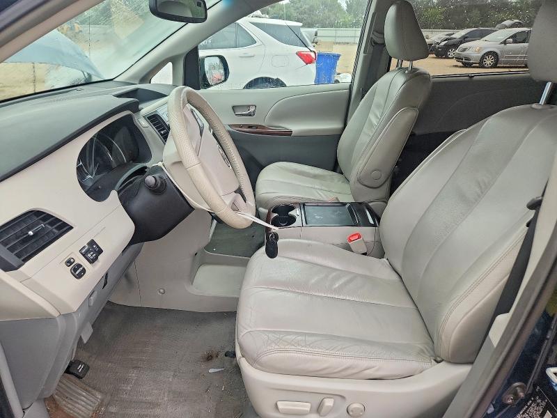 Photo 7 from auction – 2011 TOYOTA SIENNA with VIN 5TDYK3DC2BS005624