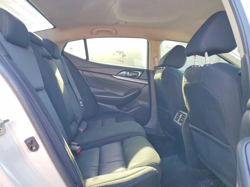 Фото 10 с аукциона – 2017 NISSAN MAXIMA с VIN 1N4AA6AP3HC439452
