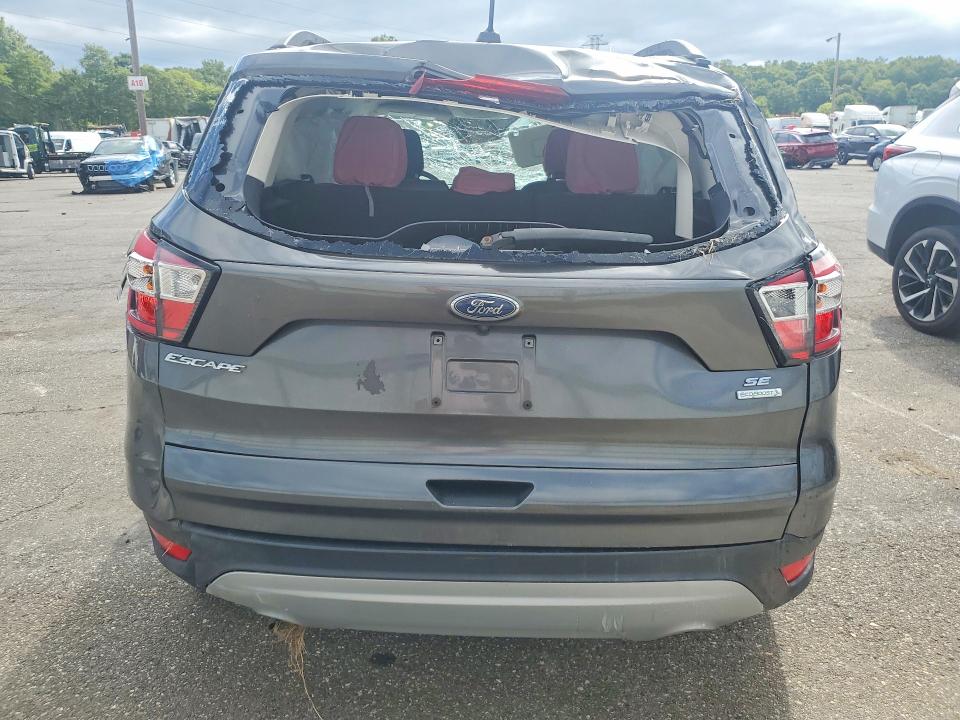Photo 6 from auction – 2018 FORD ESCAPE with VIN 1FMCU0GD8JUC36959