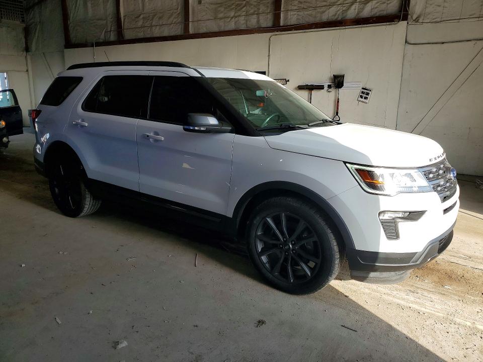 Photo 4 from auction – 2018 FORD EXPLORER with VIN 1FM5K7D85JGB25766