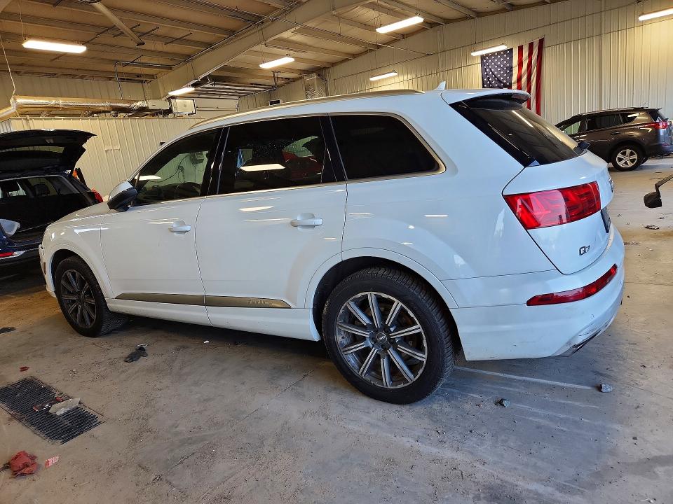 Photo 2 from auction – 2017 AUDI Q7 with VIN WA1LAAF79HD014949