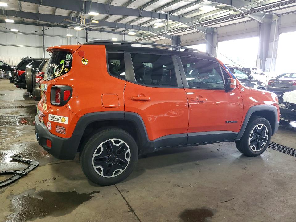 Photo 3 from auction – 2015 JEEP RENEGADE with VIN ZACCJBCT0FPB75539
