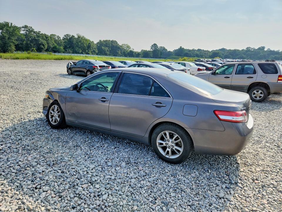 Photo 2 from auction – 2011 TOYOTA CAMRY with VIN 4T1BF3EK4BU134777