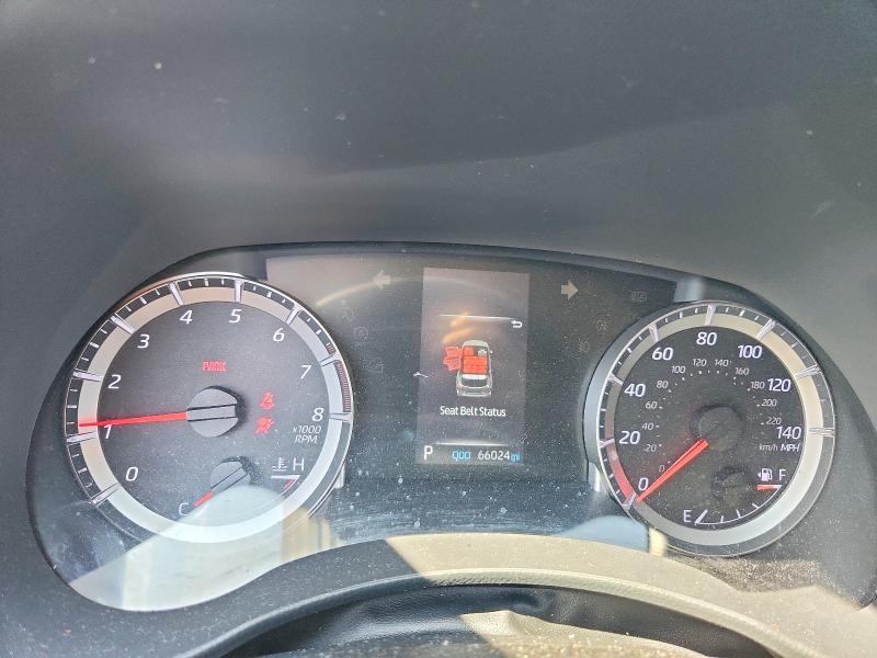 Photo 9 from auction – 2022 TOYOTA HIGHLANDER with VIN 5TDCZRBH4NS177052