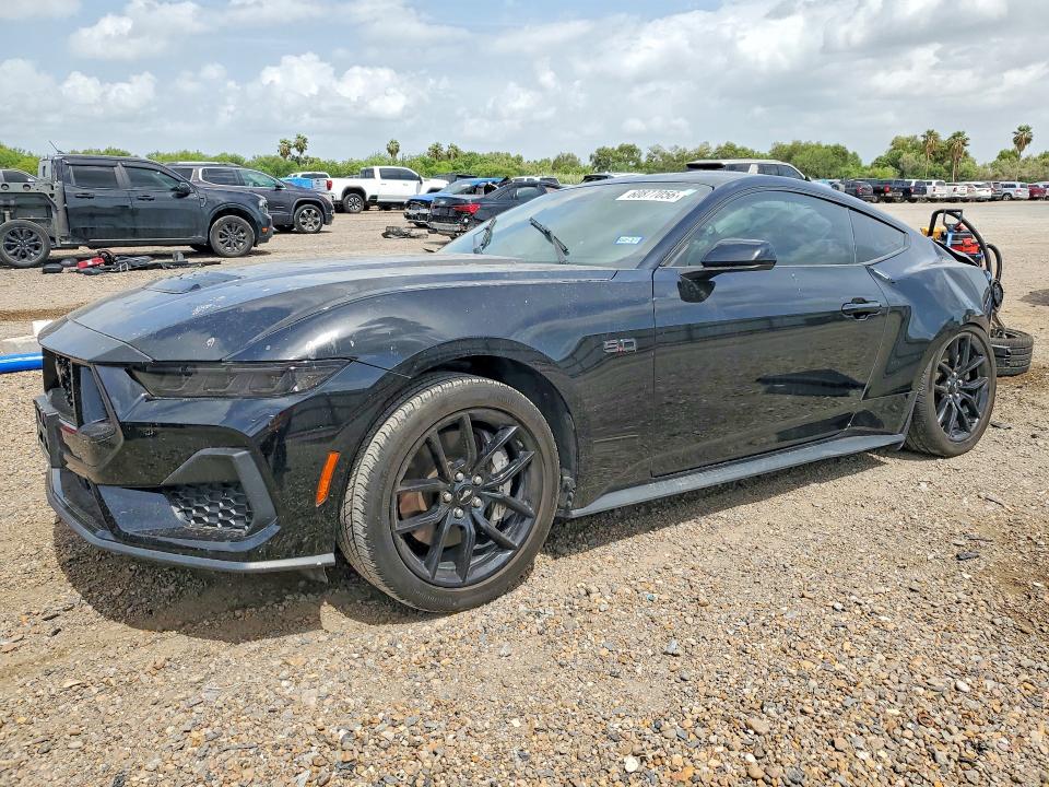 FORD MUSTANG 2024 with VIN 1FA6P8CF4R5418443 - Photo from auction