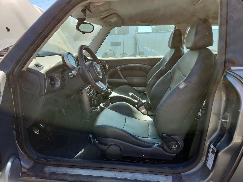 Photo 7 from auction – 2005 MINI COOPER with VIN WMWRE33425TD90680