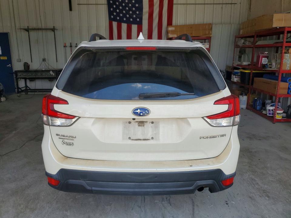 Photo 6 from auction – 2019 SUBARU FORESTER with VIN JF2SKAEC4KH465060
