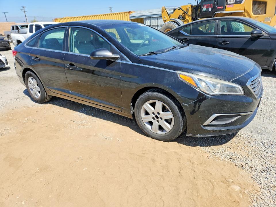Photo 4 from auction – 2017 HYUNDAI SONATA with VIN 5NPE24AF3HH583737