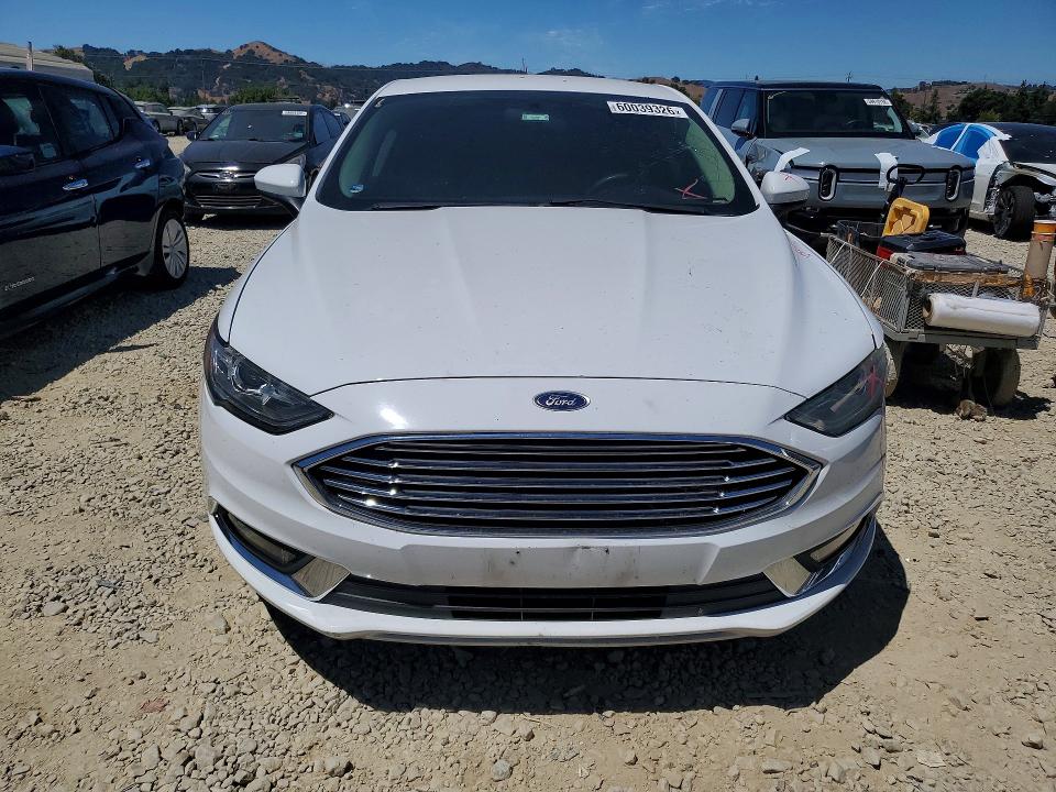 Zdjęcie 5 z aukcji – 2018 FORD FUSION z VIN 3FA6P0LU4JR249364