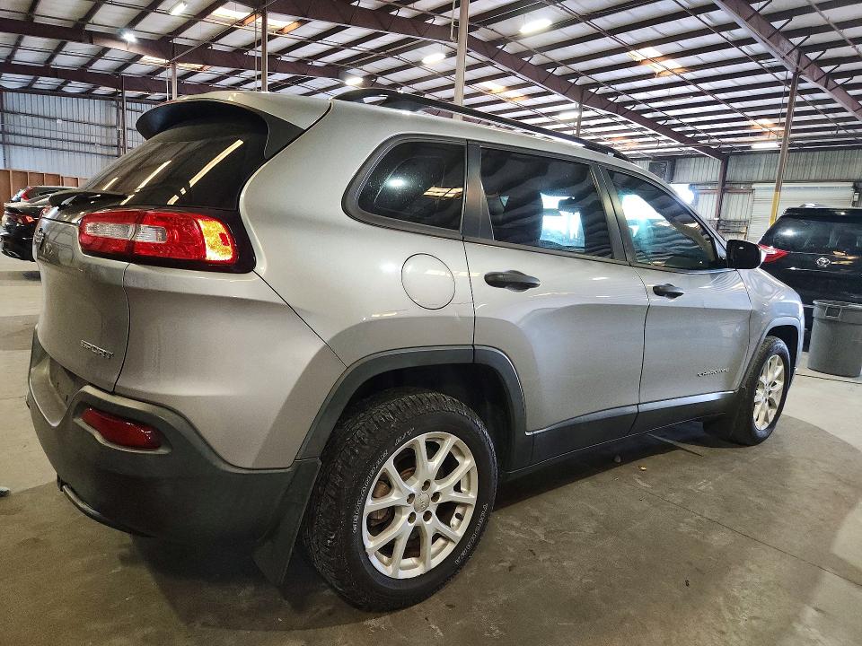 Photo 3 from auction – 2015 JEEP CHEROKEE with VIN 1C4PJLAB2FW761003