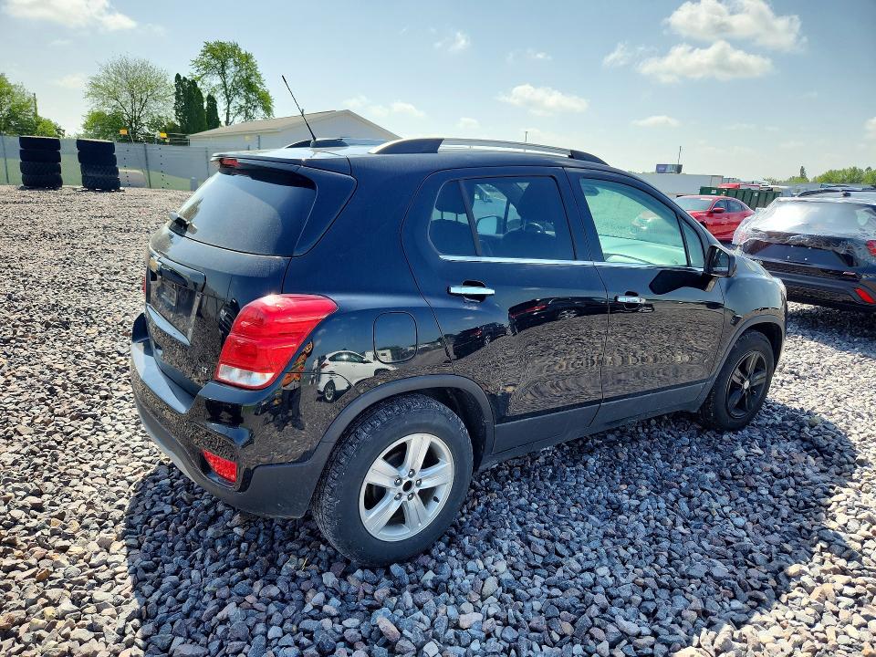 Photo 3 from auction – 2020 CHEVROLET TRAX with VIN KL7CJLSB6LB005560