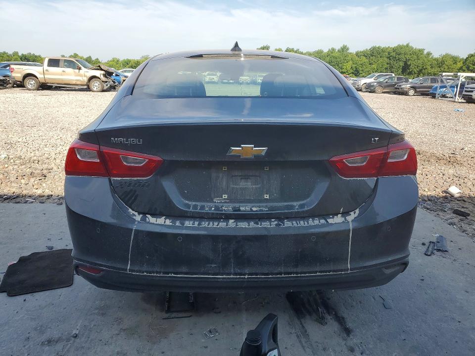 Photo 6 from auction – 2018 CHEVROLET MALIBU with VIN 1G1ZD5ST5JF165985
