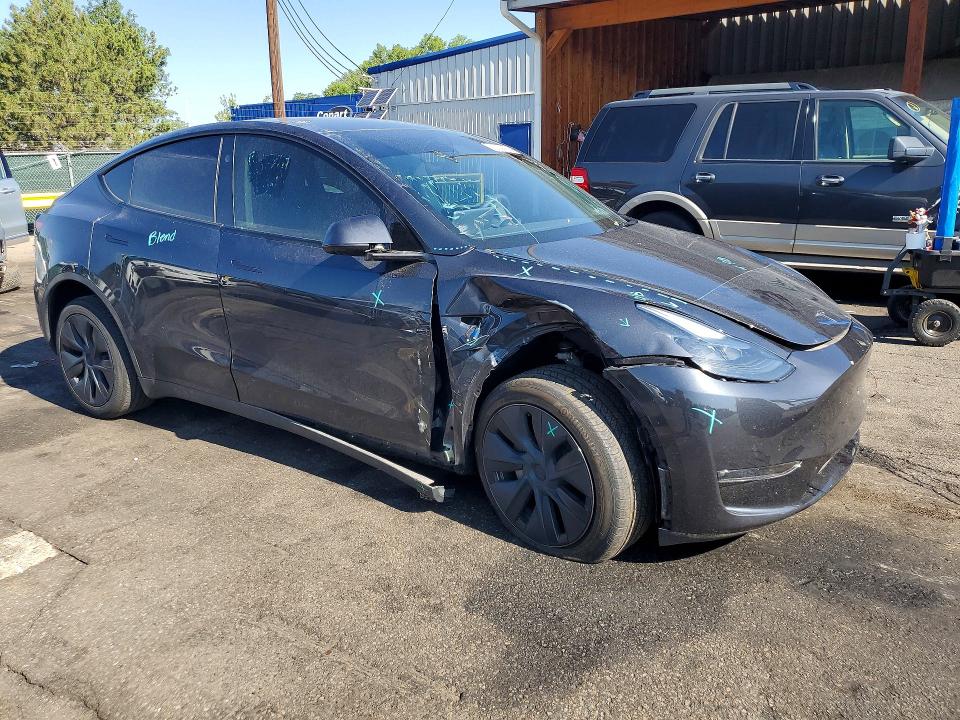 Photo 4 from auction – 2025 TESLA MODEL Y with VIN 7SAYGDEE0SF217355