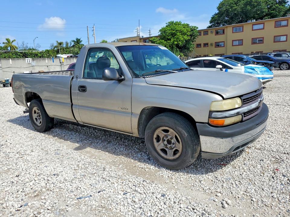 Photo 4 from auction – 2000 CHEVROLET SILVERADO with VIN 1GCEC14W1YE156063