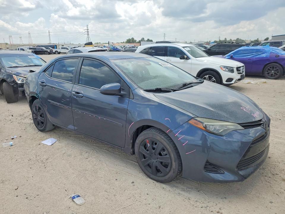 Photo 4 from auction – 2018 TOYOTA COROLLA with VIN 5YFBURHE7JP747040