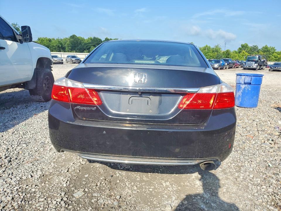 Photo 6 from auction – 2015 HONDA ACCORD with VIN 1HGCR2F38FA104627