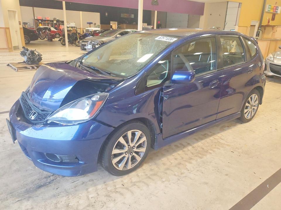 HONDA FIT 2013 with VIN JHMGE8H56DC048832 - Photo from auction