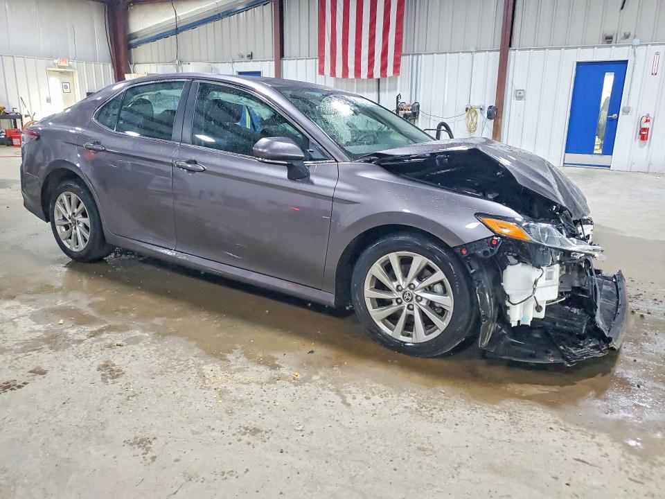 Photo 4 from auction – 2023 TOYOTA CAMRY with VIN 4T1C11AK4PU832908