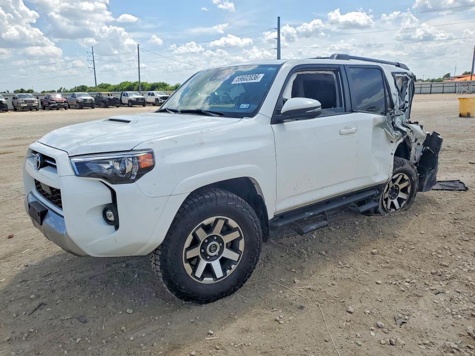Photo 1 from auction – 2021 TOYOTA 4RUNNER with VIN JTERU5JR9M5963697