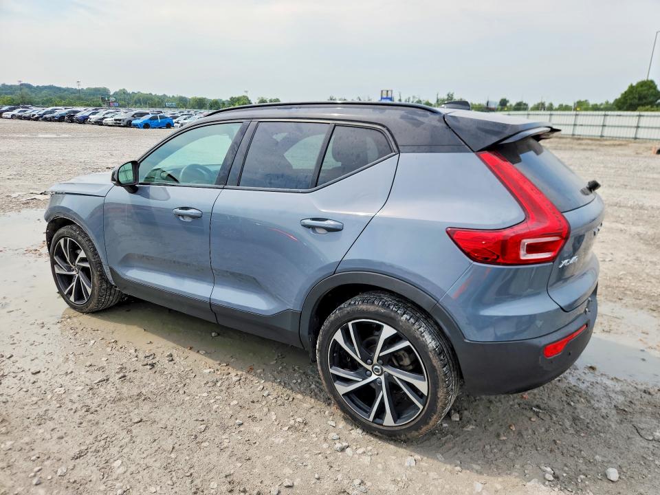 Photo 2 from auction – 2022 VOLVO XC40 with VIN YV4162UM5N2790044