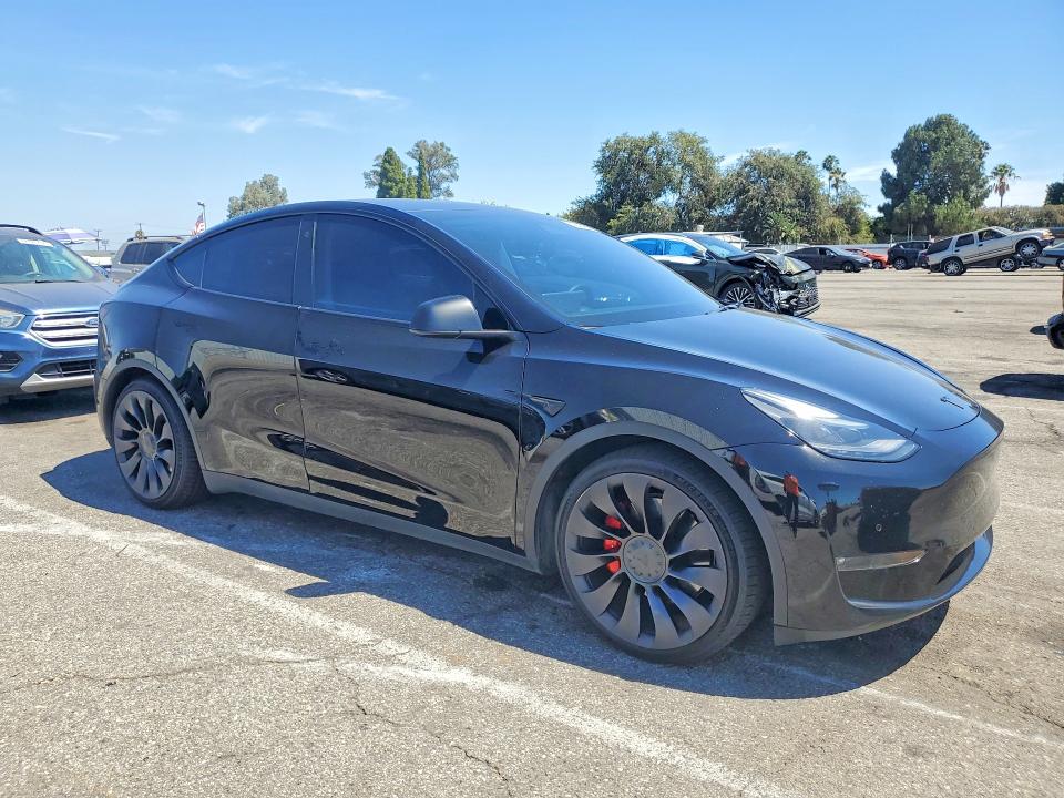 Photo 4 from auction – 2022 TESLA MODEL Y with VIN 7SAYGDEF0NF336813