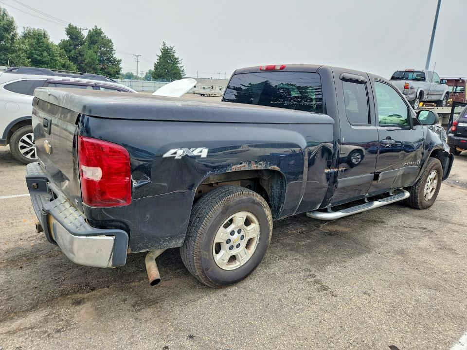 Photo 3 from auction – 2008 CHEVROLET SILVERADO with VIN 1GCEK19J78Z139986