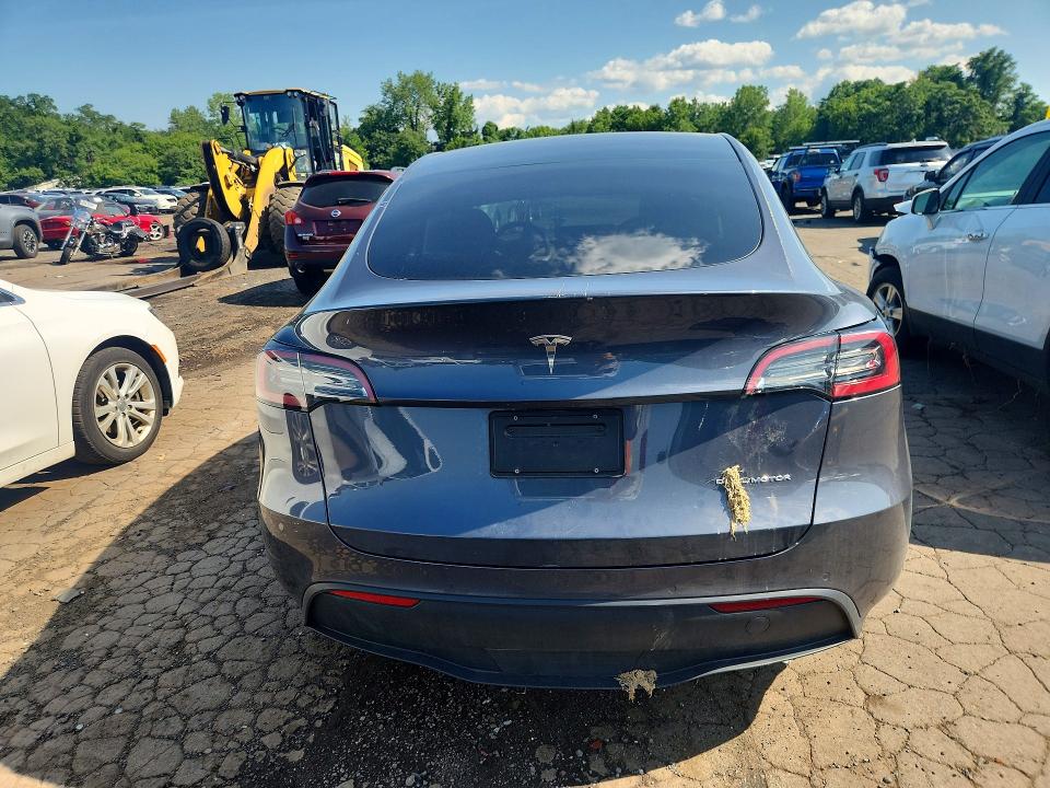 Photo 6 from auction – 2022 TESLA MODEL Y with VIN 7SAYGDEE9NA009301