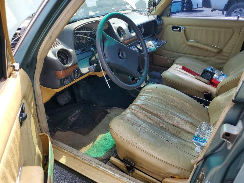 Photo 8 from auction – 1985 MERCEDES-BENZ 300 with VIN WDBAB33C0FA208189