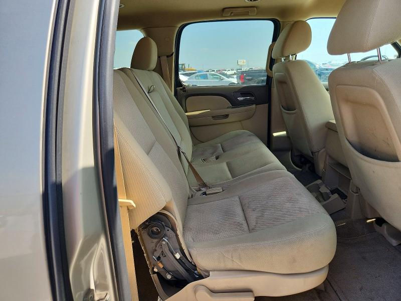 Photo 11 from auction – 2014 CHEVROLET SUBURBAN with VIN 1GNSC5E03ER192675