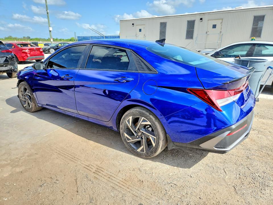 Photo 2 from auction – 2025 HYUNDAI ELANTRA with VIN KMHLM4DGXSU080396