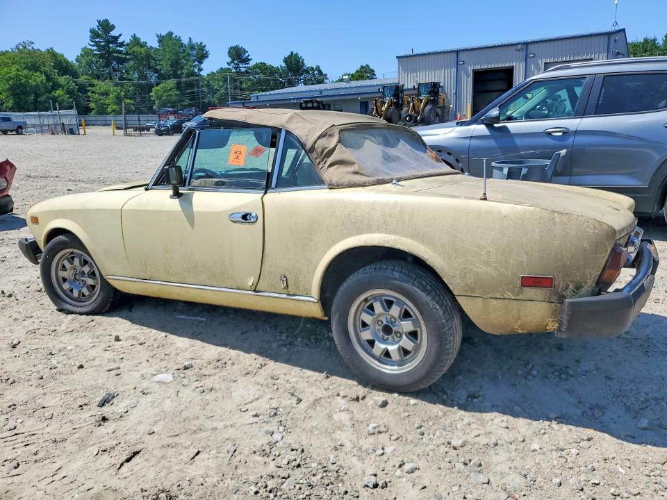 Photo 2 from auction – 1982 FIAT 124 with VIN ZFAAS00B9C5003770