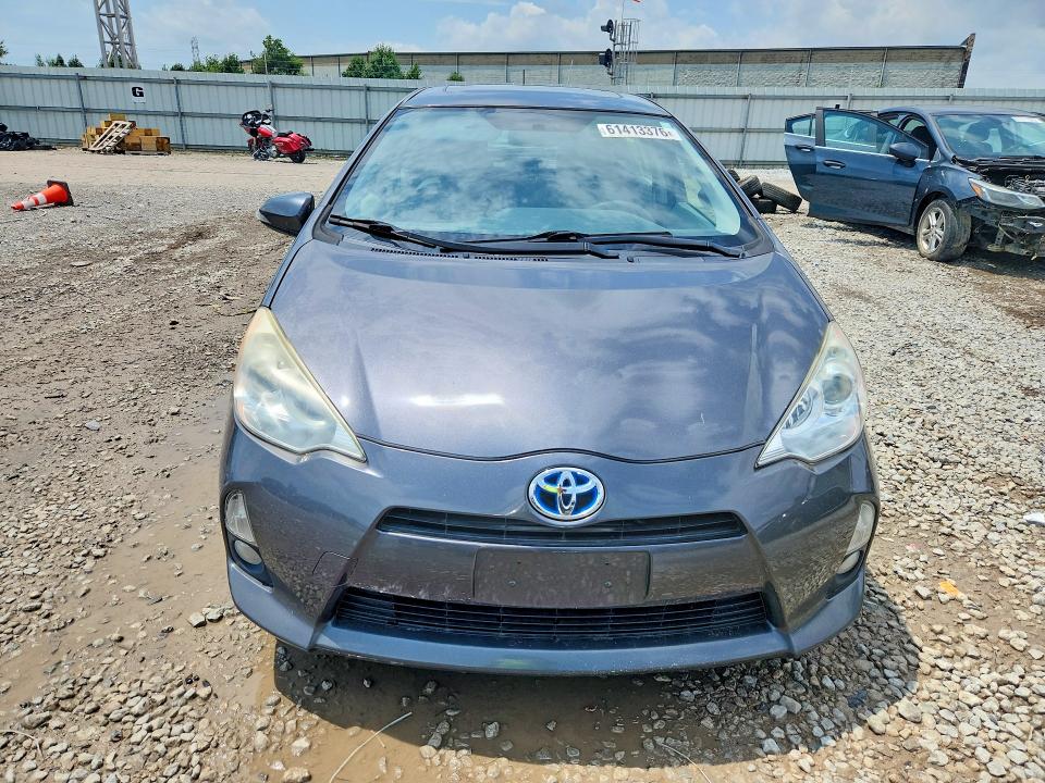 Photo 5 from auction – 2012 TOYOTA PRIUS C with VIN JTDKDTB30C1013061