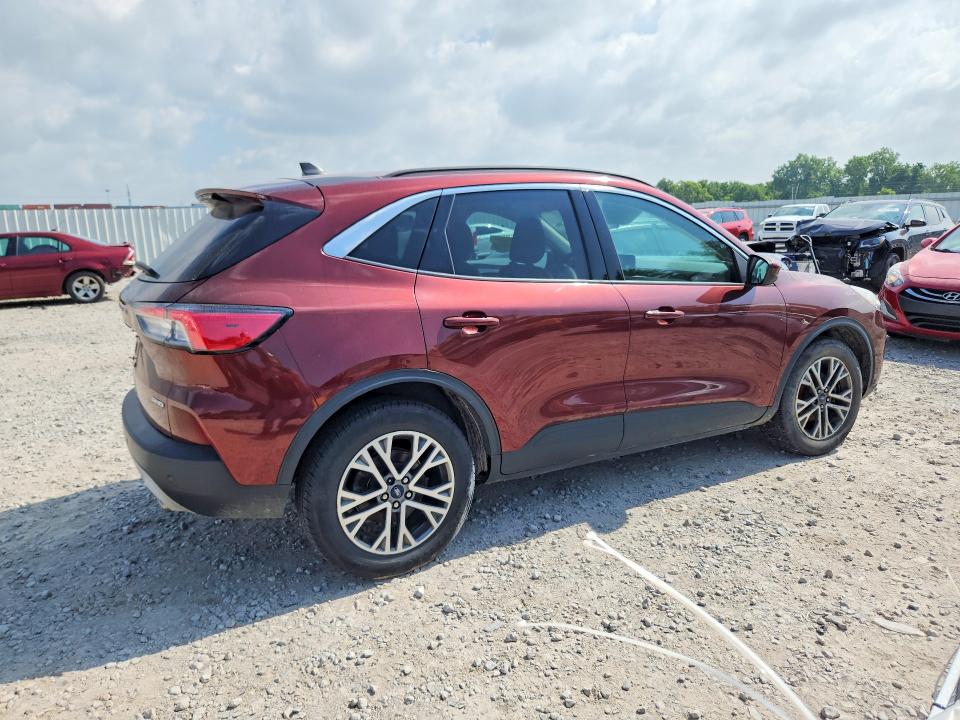 Photo 3 from auction – 2021 FORD ESCAPE with VIN 1FMCU9H65MUA64852