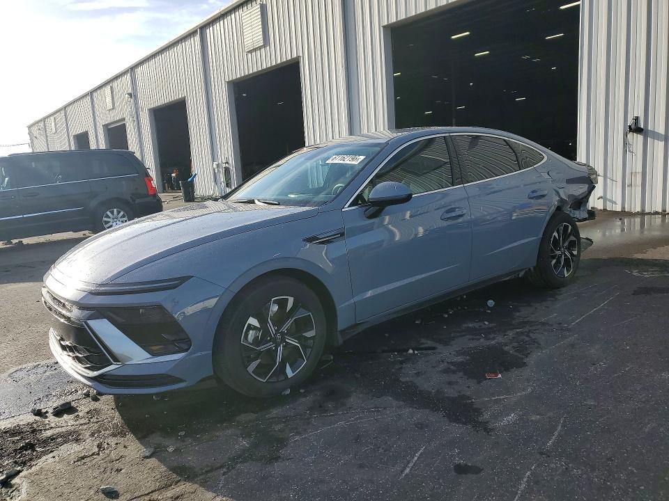 HYUNDAI SONATA 2025 with VIN KMHL64JA1SA516984 - Photo from auction