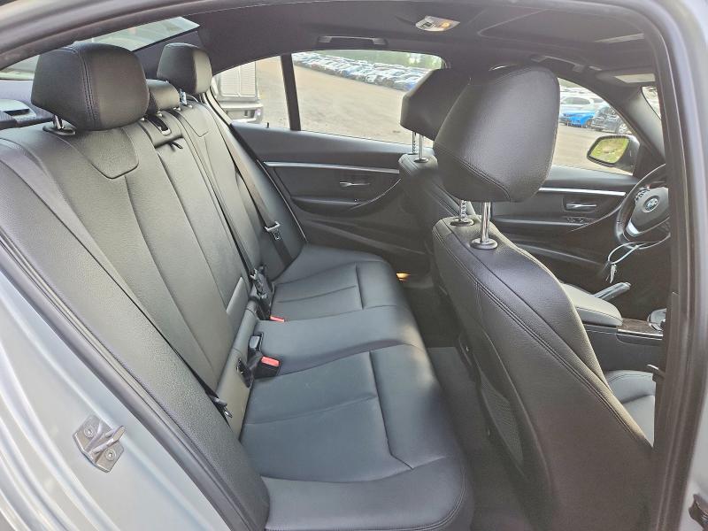 Photo 10 from auction – 2016 BMW 328 with VIN WBA8E3G51GNU03910