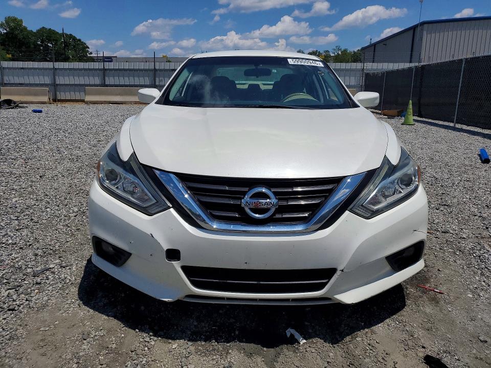 Photo 5 from auction – 2017 NISSAN ALTIMA with VIN 1N4AL3AP3HC228552